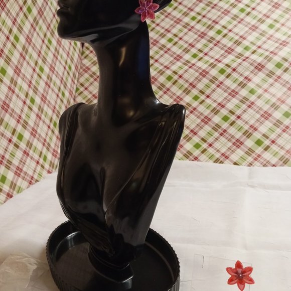 Lot of Four Handmade Resin Flower Stud Earrings #47 - Picture 4 of 10